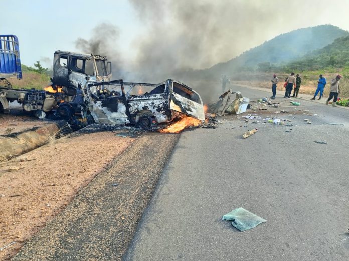 Okene Lokoja crash: Long hours of Inferno frustrates FRSC operators efforts to rescue road accident victims