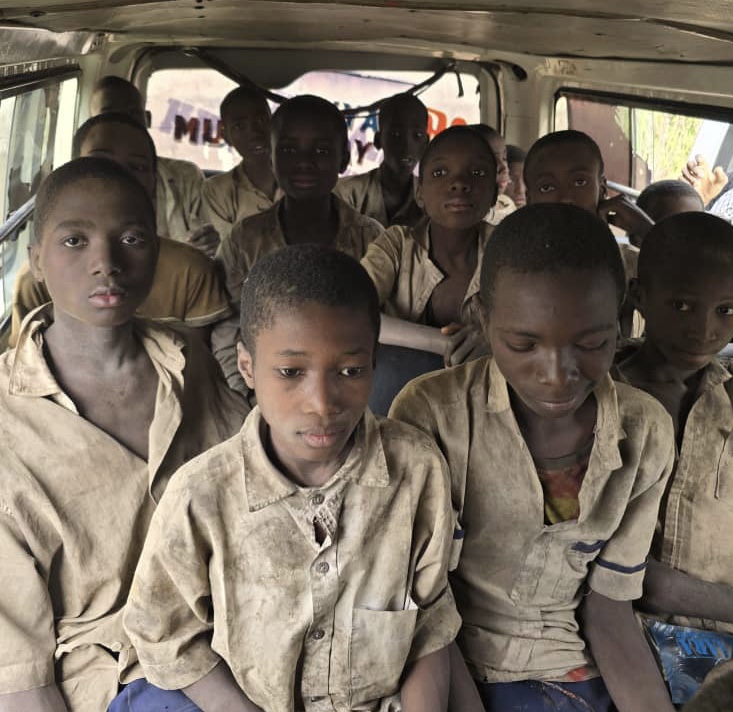 BREAKING: Nigerian Military rescues 287 abducted Kaduna schoolchildren