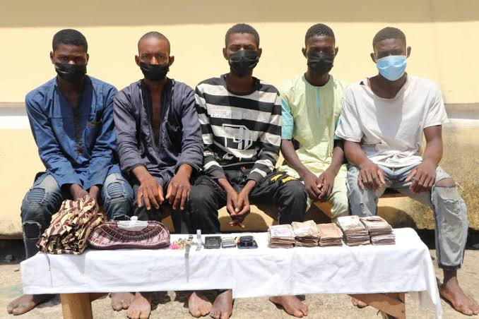 FCT Police Command Arrests 5 Kidnappers, Notorious Cultist in Abuja ... Recovered Firearms