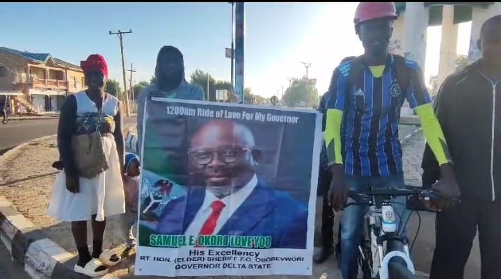 PERFORMANCE: Man begins 1200-km bicycle ride to meet Gov Oborevwori in Asaba