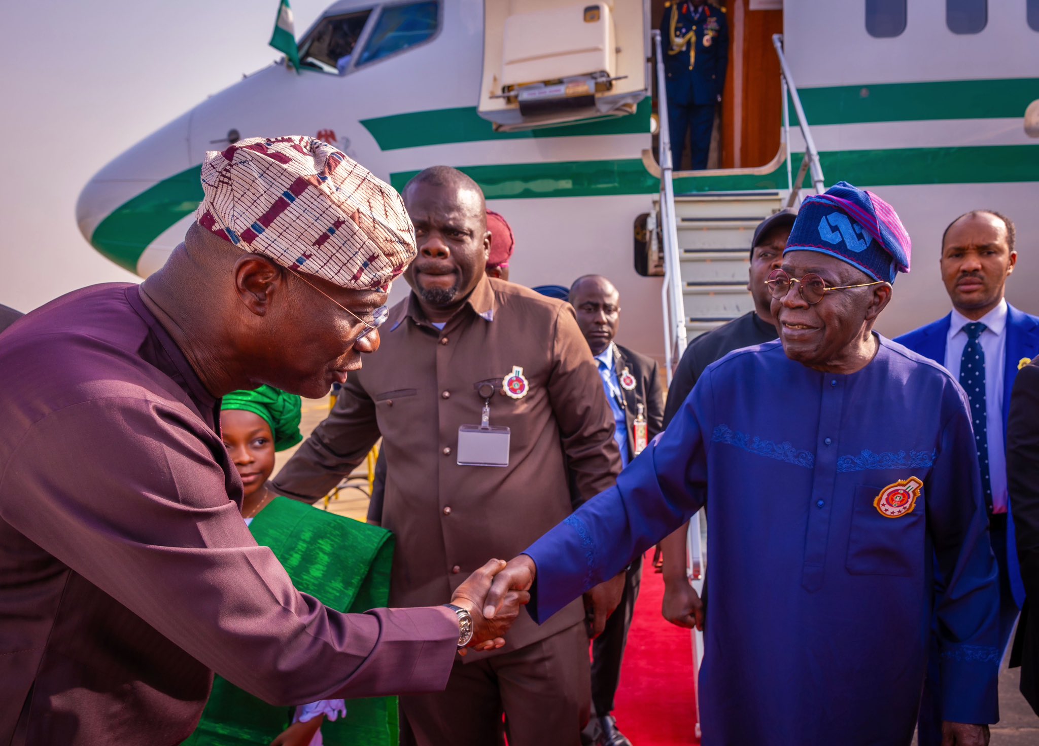 Tinubu arrives Lagos for Christmas Sanwo-Olu, Hamzat, others receive President at airport