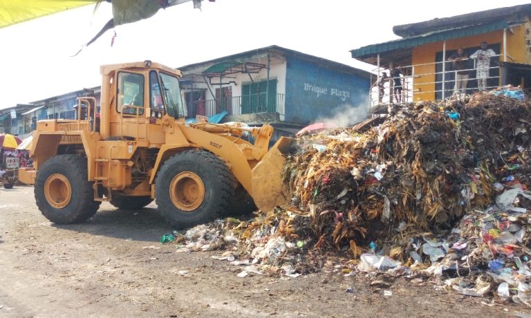 Joy in Calabar as state government resumes waste evacuation