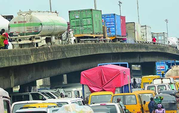 LASG diverts traffic at Yaba for Red Line railway for 3 months